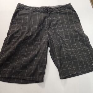 O'NEILL Walkshorts Mens Size 34 Dark Gray Plaid Casual Plaid Pattern Surf Style